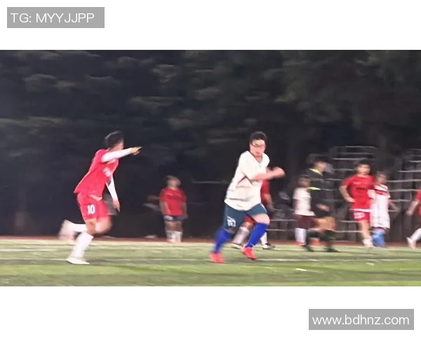 年轻足球明星的成长之路精彩瞬间视频集锦 年轻足球明星的成长之路精彩瞬间视频集锦