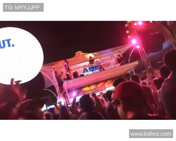 足球明星夜生活揭秘酒吧蹦迪狂欢背后的故事与电影精彩瞬间