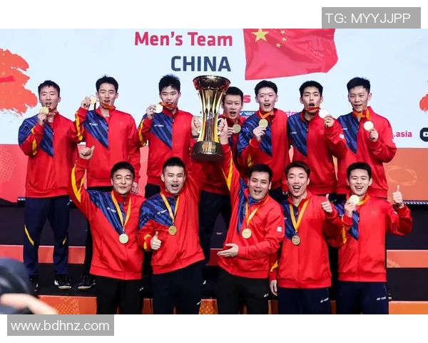 杭州羽毛球队以53分稳居锦标赛积分榜首位争夺冠军形势乐观 杭州羽毛球队以53分稳居锦标赛积分榜首位争夺冠军形势乐观