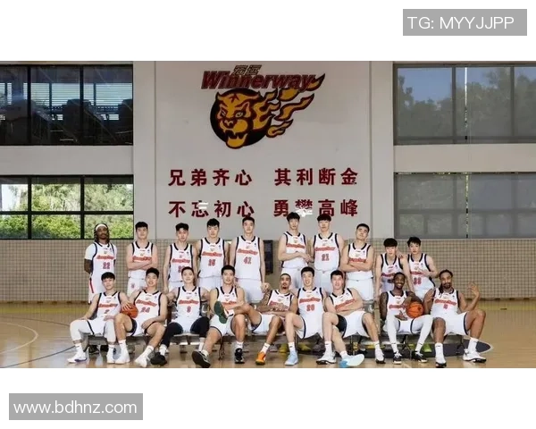 广州篮球队在篮球团队协作排行榜中荣获第七名展现出强大团队精神与默契配合 广州篮球队在篮球团队协作排行榜中荣获第七名展现出强大团队精神与默契配合